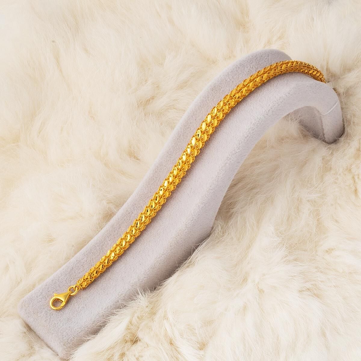 22K Yellow Gold Sequin Bracelet