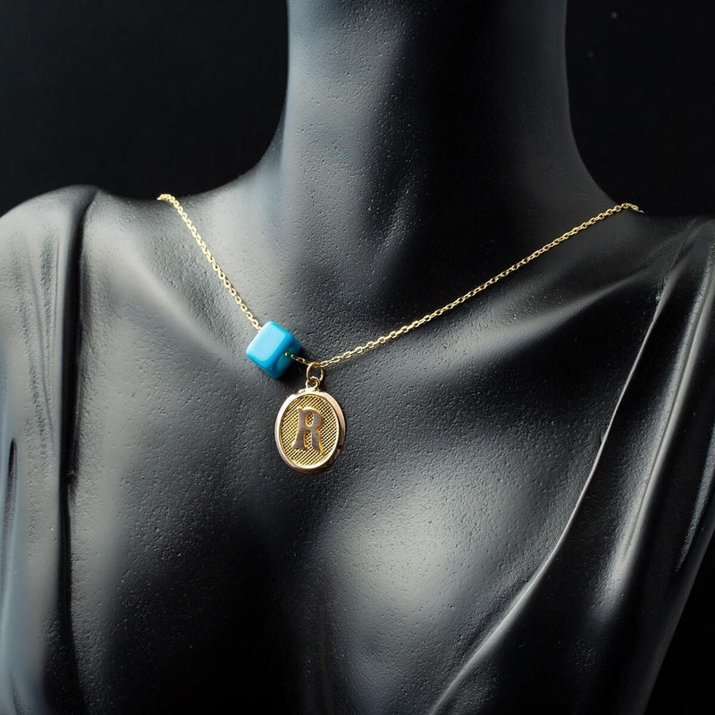 14K Yellow Gold Oval Initial R Necklace