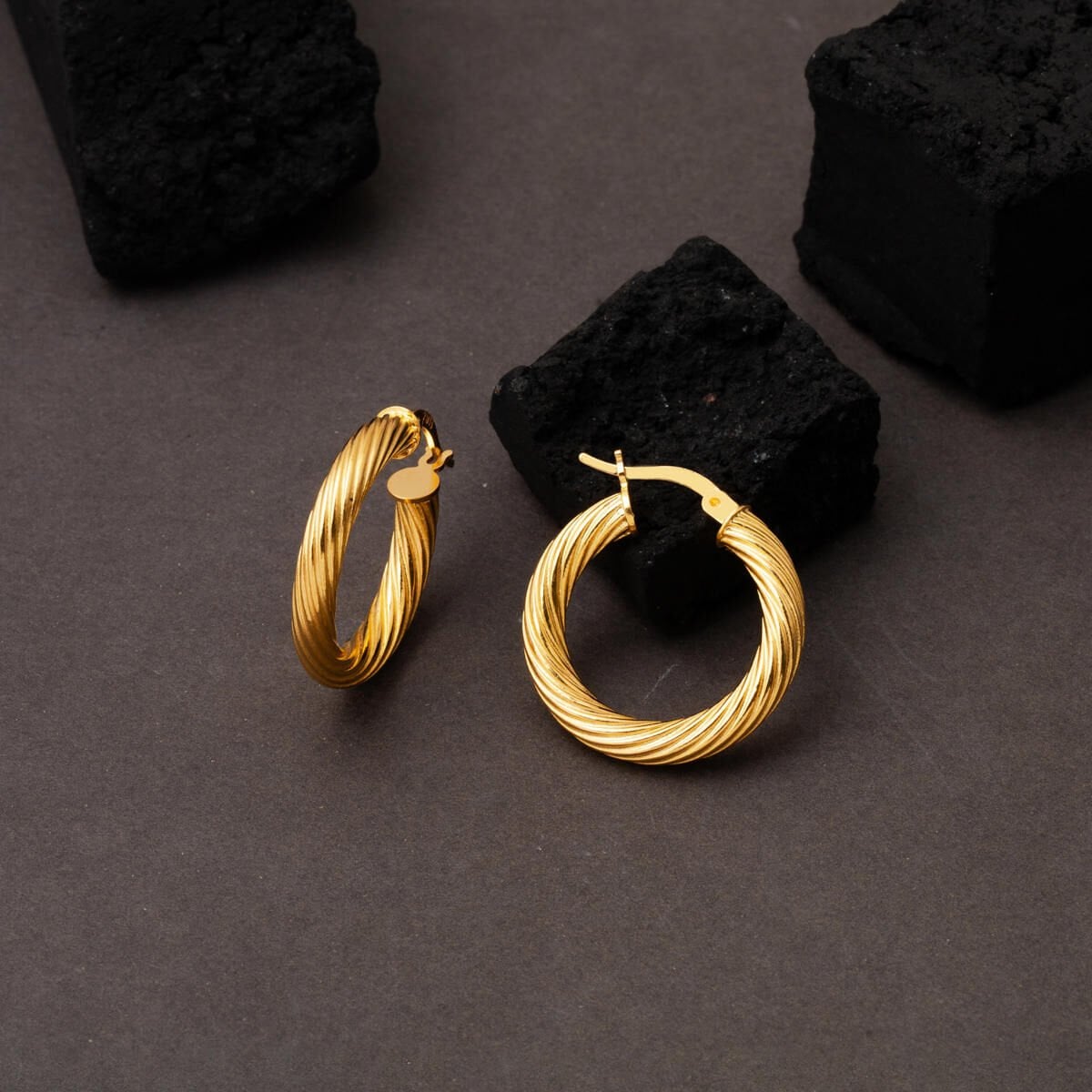 22K Yellow Gold Wind Twisted Hoop Earrings