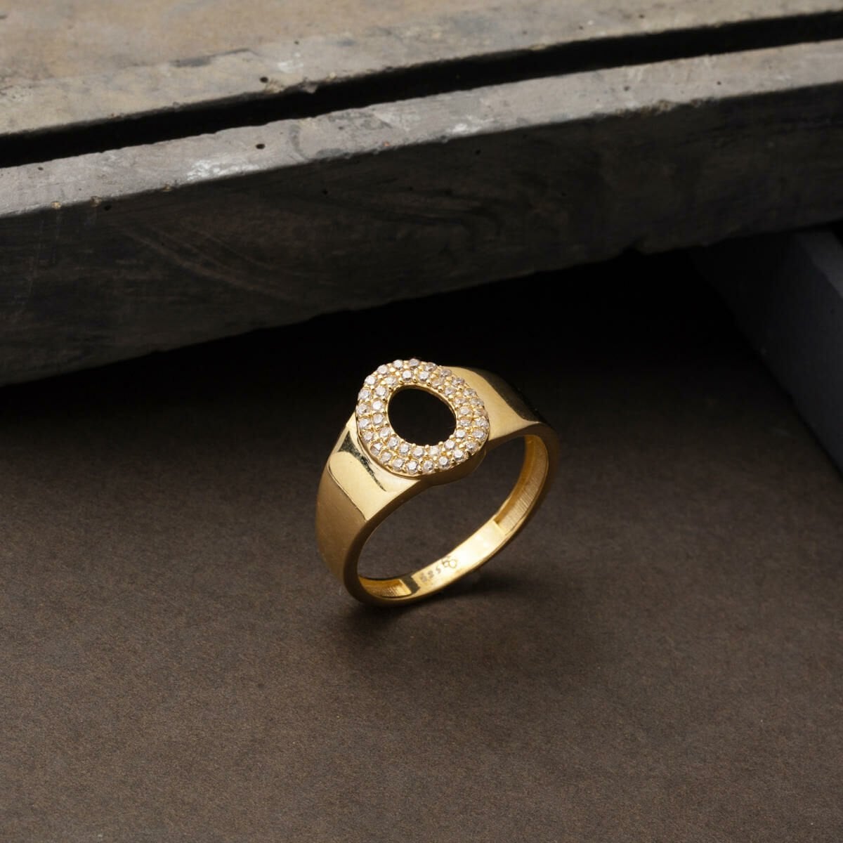 14K Yellow Gold Initial O Cubic Zirconia Women's Ring