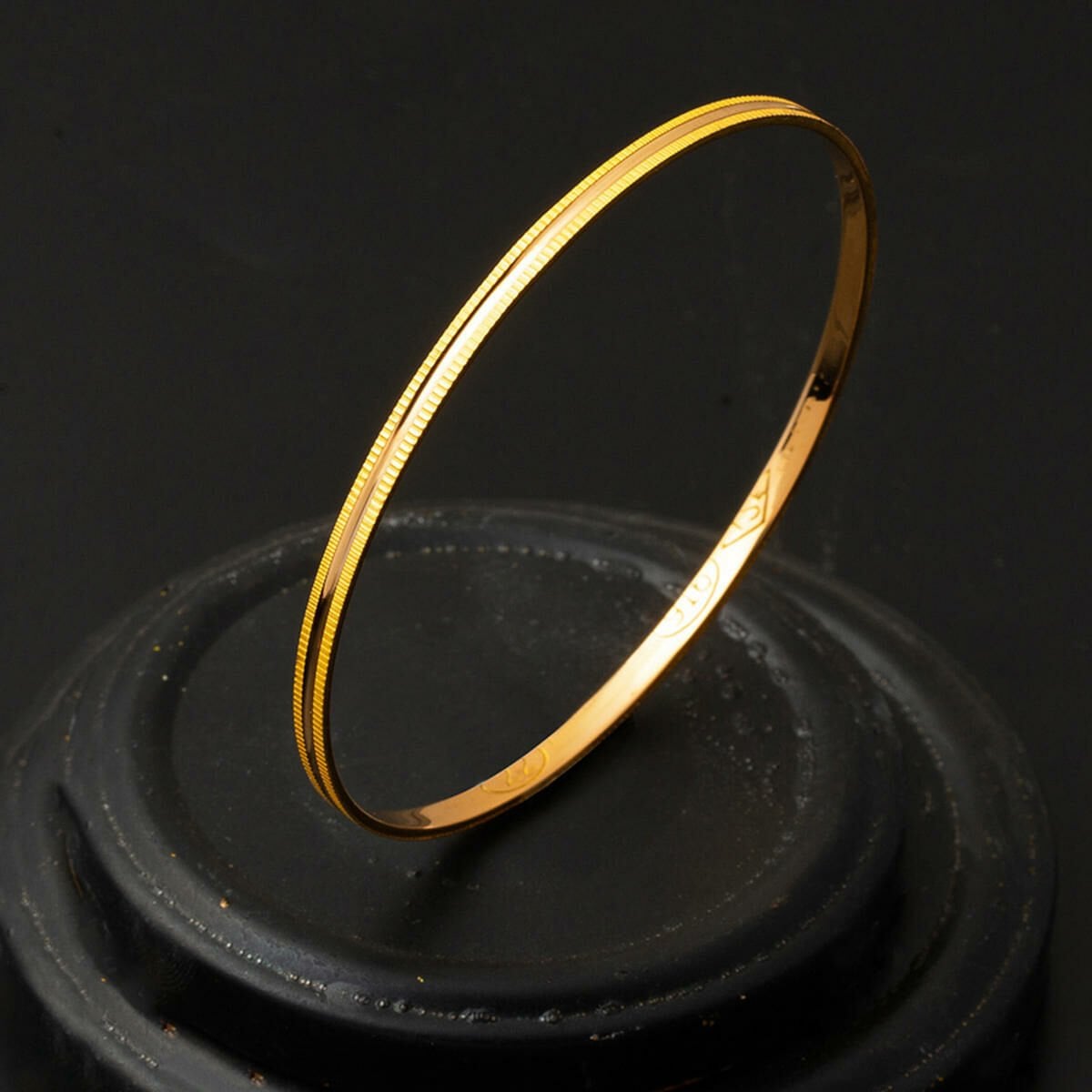 22K Yellow Gold Fluted Ajda Bangle (24 g)