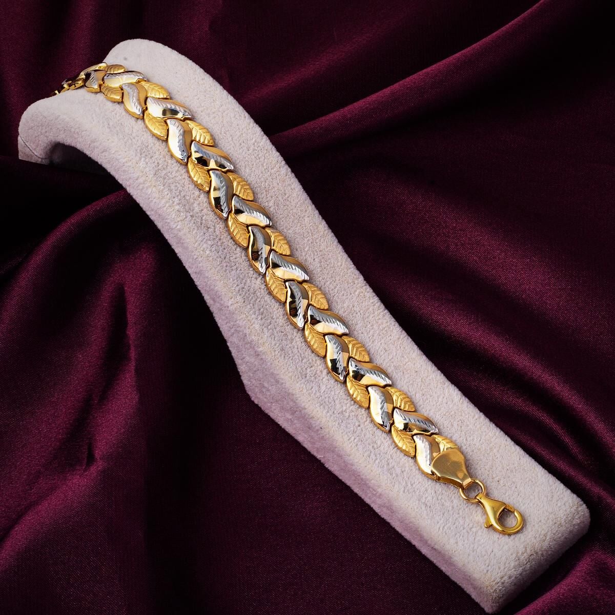 14K Yellow Gold Ivy Bracelet