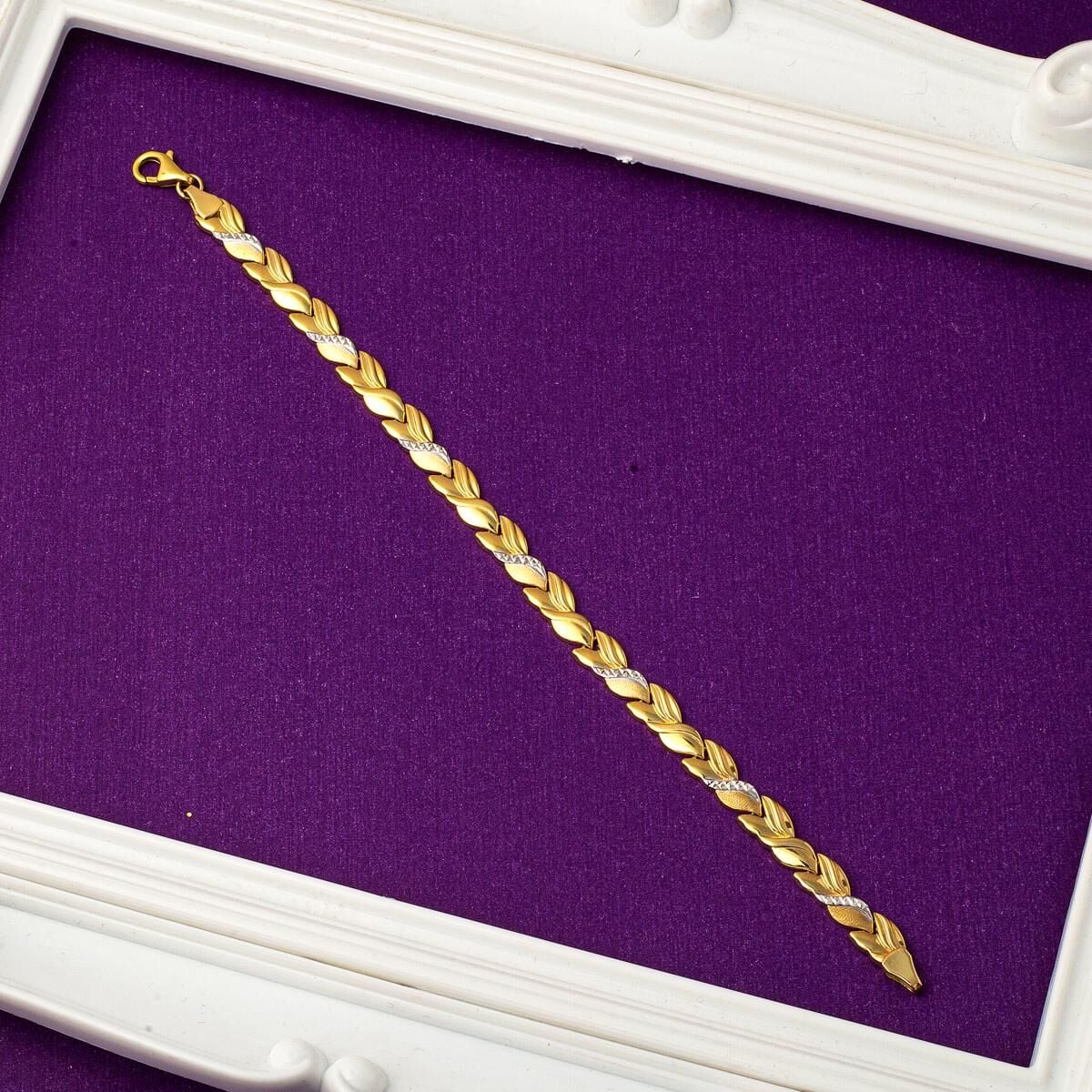 14K Yellow Gold Ivy Bracelet (6.1 g)