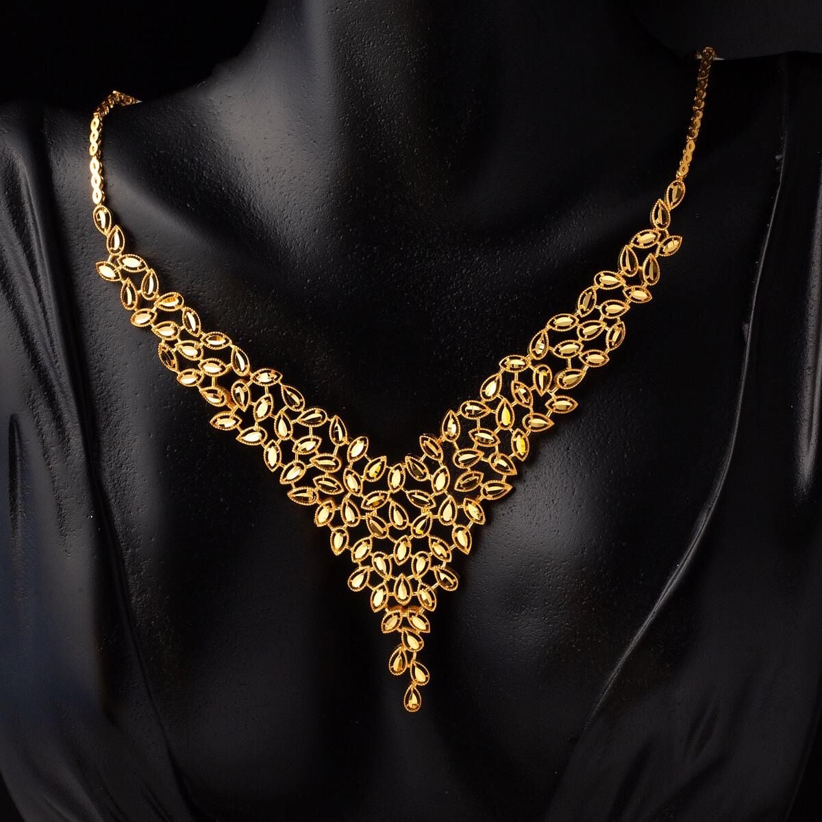 22K Yellow Gold Ivy Collar Necklace