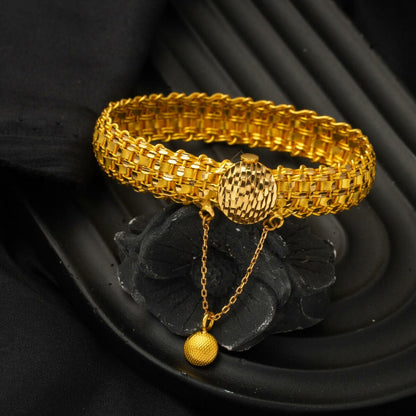 22K Yellow Gold Basket Mesh Hinged Cuff Bangle