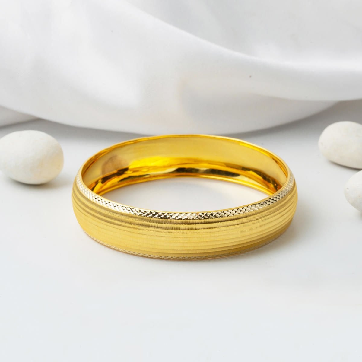 14K Yellow Gold Setina Wide Bangle