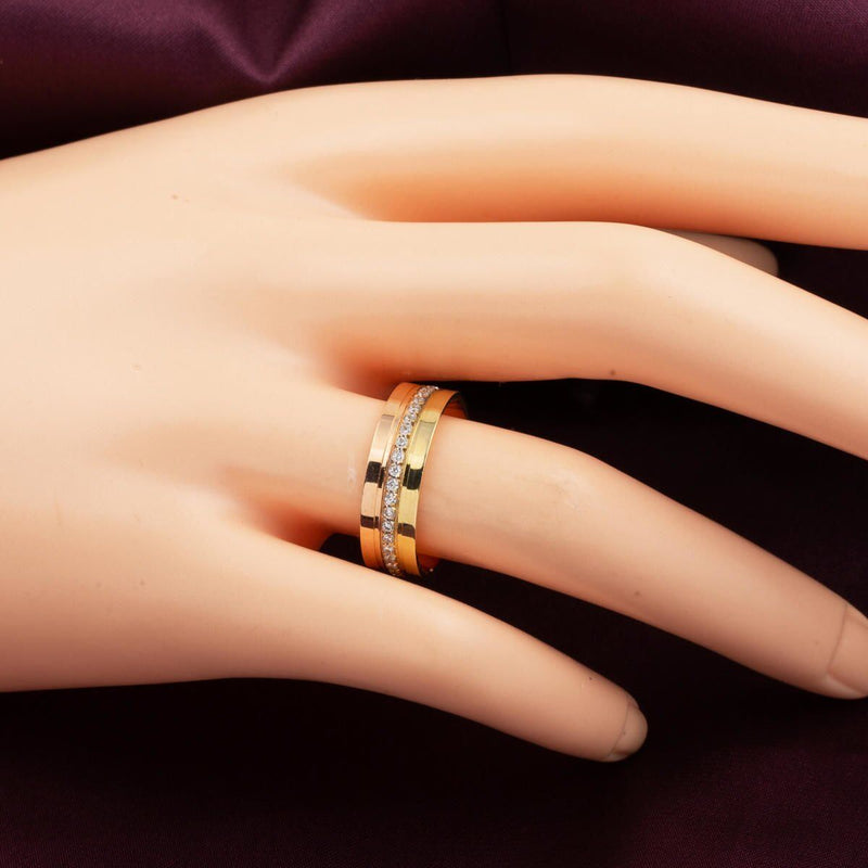 14K Yellow Gold Row Cubic Zirconia Wedding Band Set (7 g)