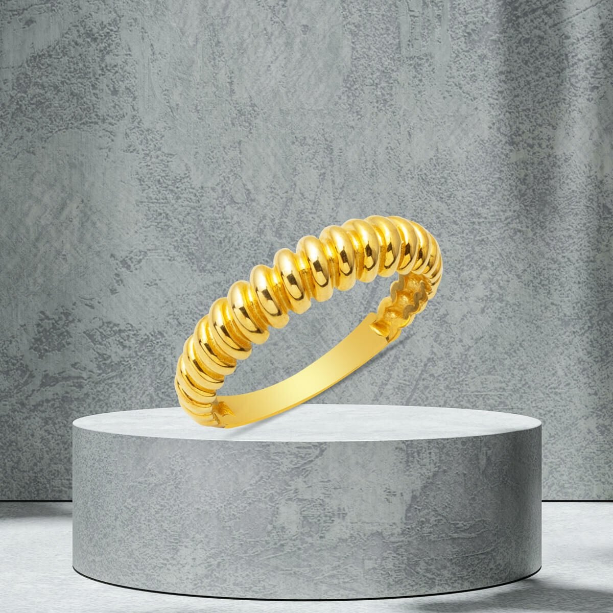 14K Yellow Gold Sita Twisted Ring