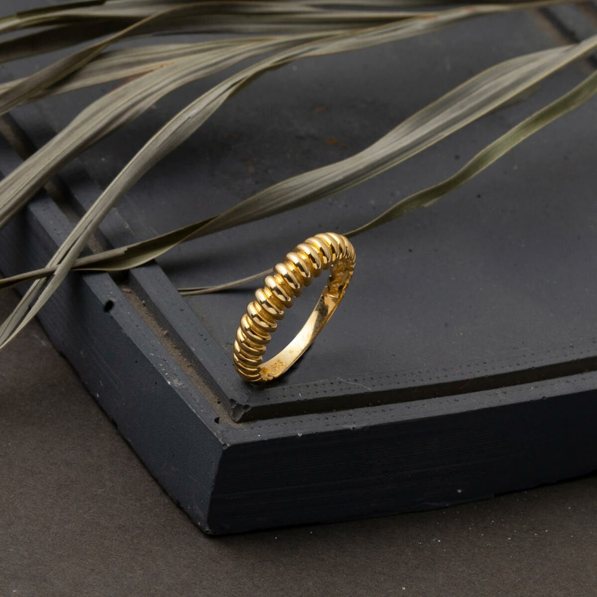 14K Yellow Gold Sita Twisted Ring