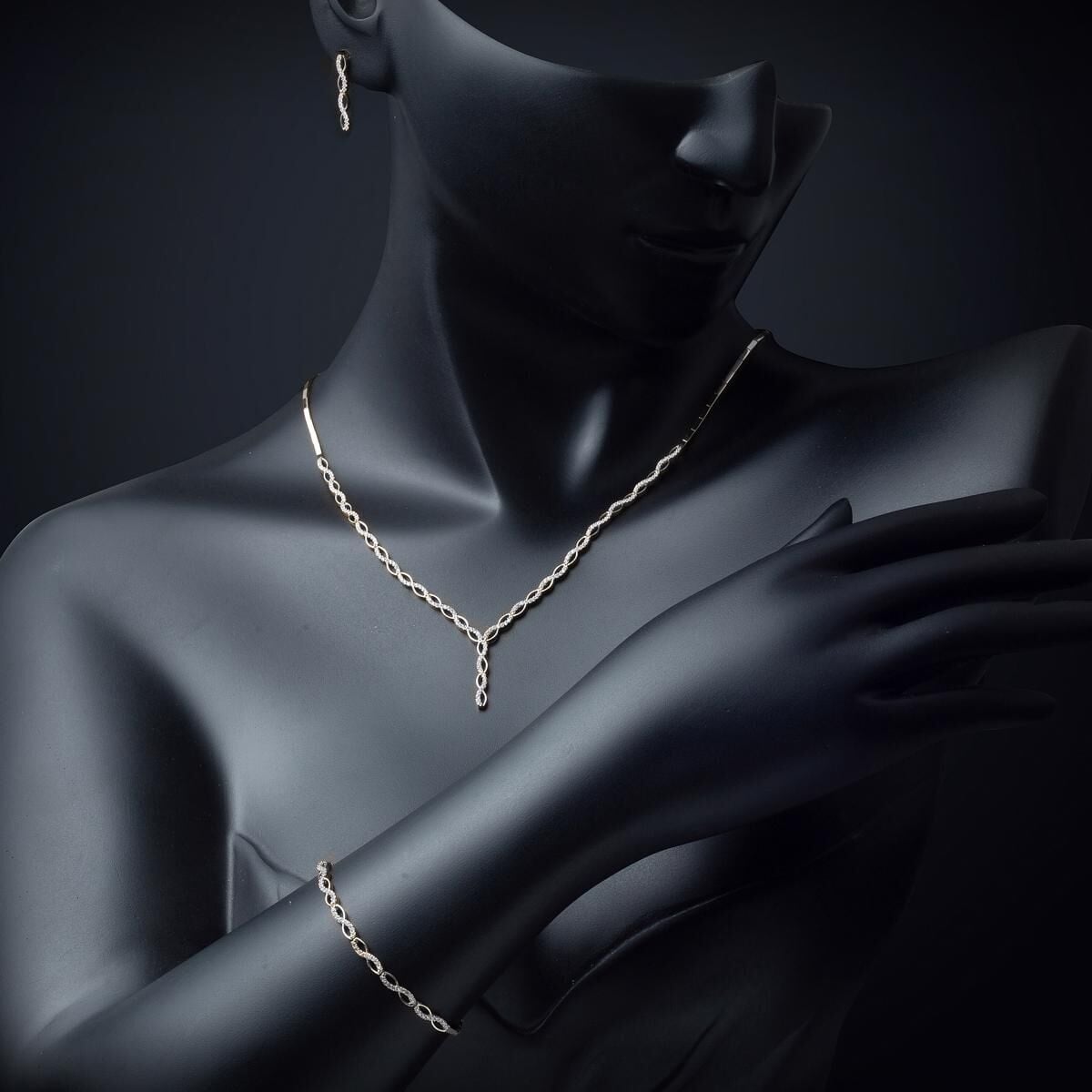 14K White Gold Infinity Cubic Zirconia Set