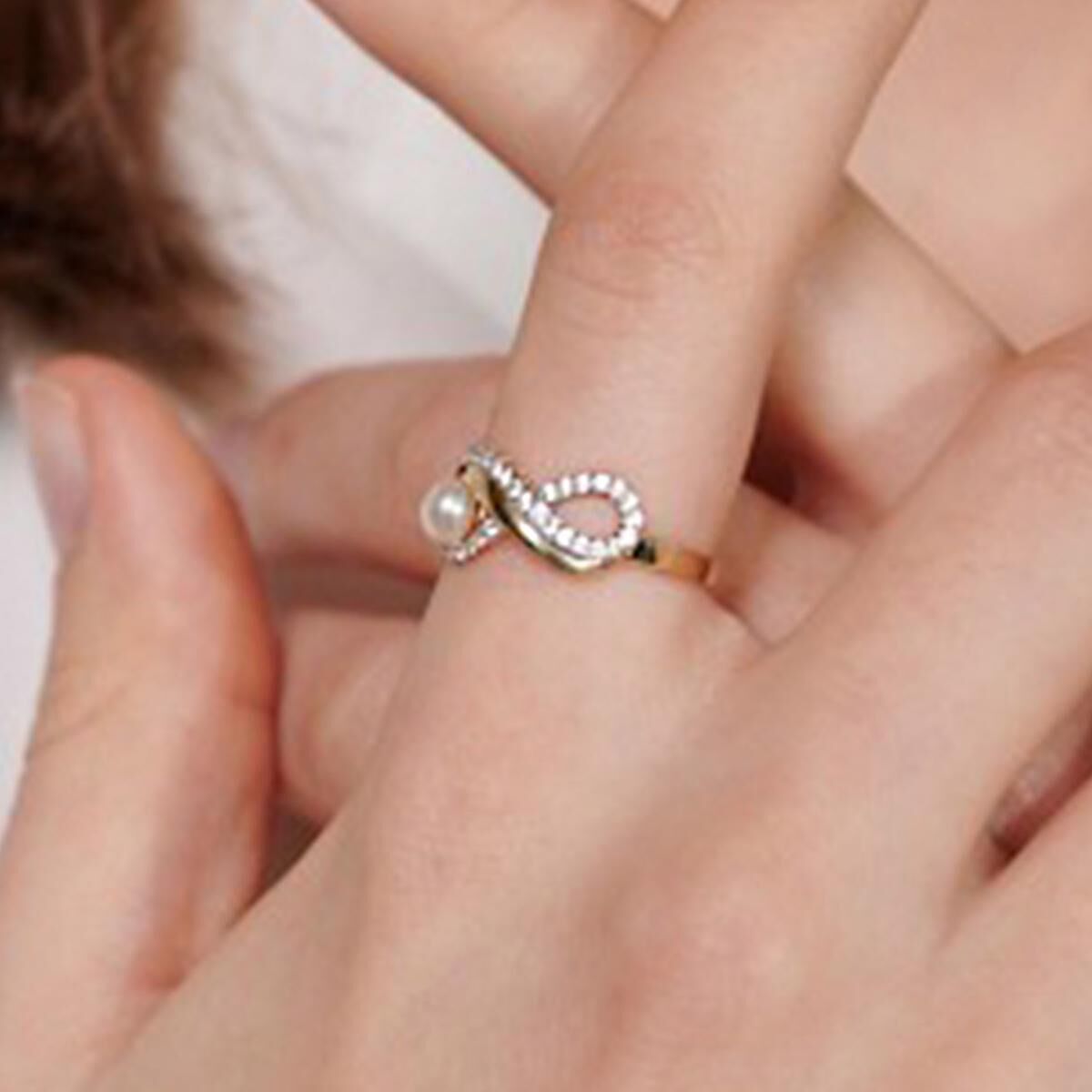 14K Yellow Gold Infinity Pearl Ring