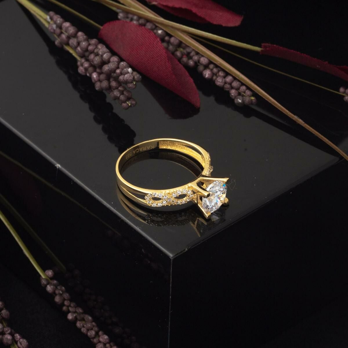 14K Yellow Gold Infinity Solitaire Cubic Zirconia Ring (2.27 g)
