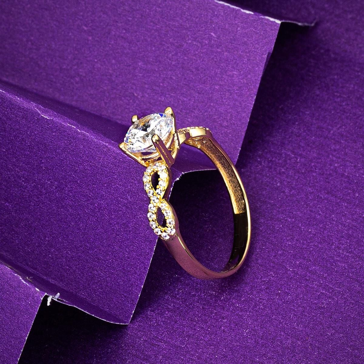 14K Yellow Gold Infinity Solitaire Cubic Zirconia Ring (2.61 g)