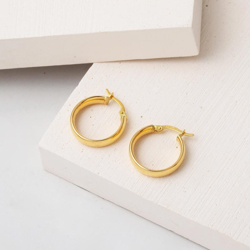 14K Yellow Gold Minimalist Medium Hoop Earrings (1.5 g)