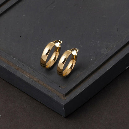 14K Yellow Gold Minimalist Medium Hoop Earrings (1.5 g)