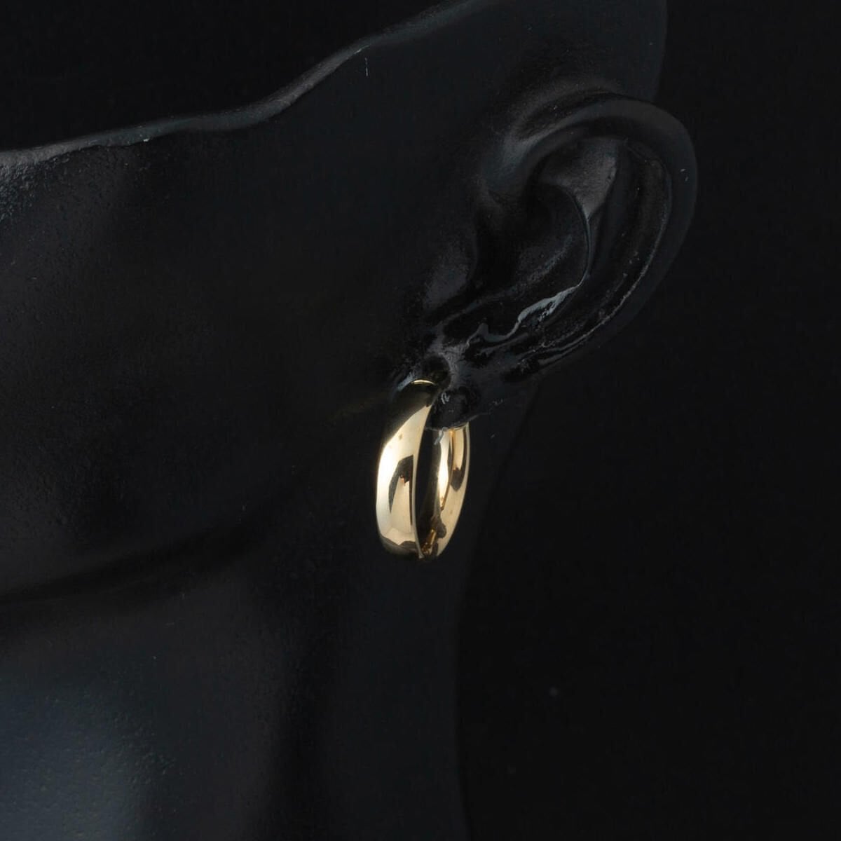 14K Yellow Gold Minimalist Medium Hoop Earrings (1.5 g)