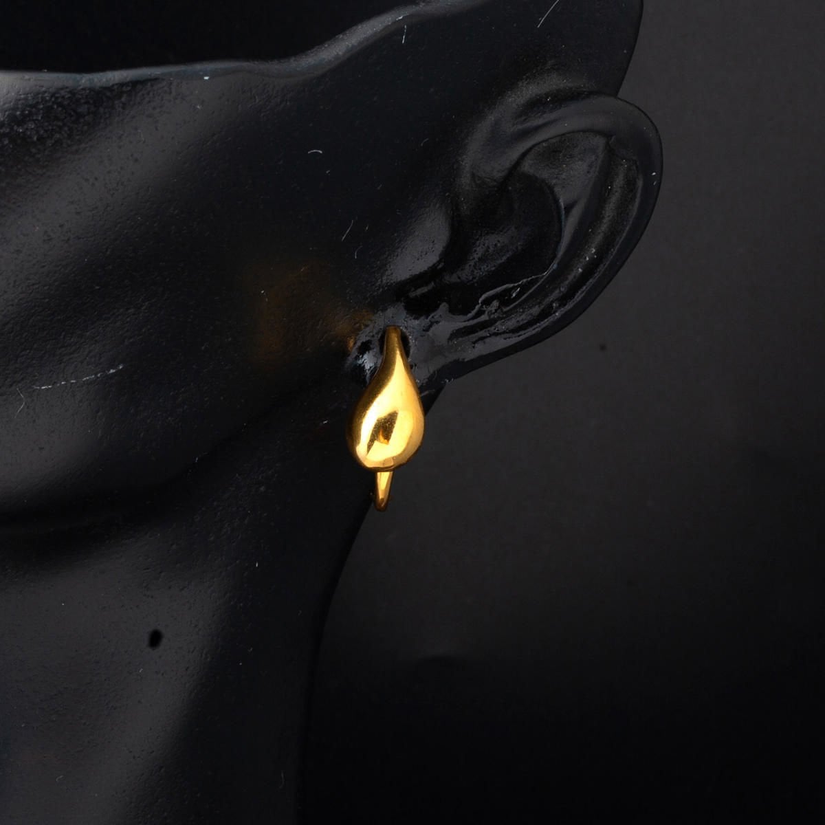 22K Yellow Gold Water Teardrop Earrings