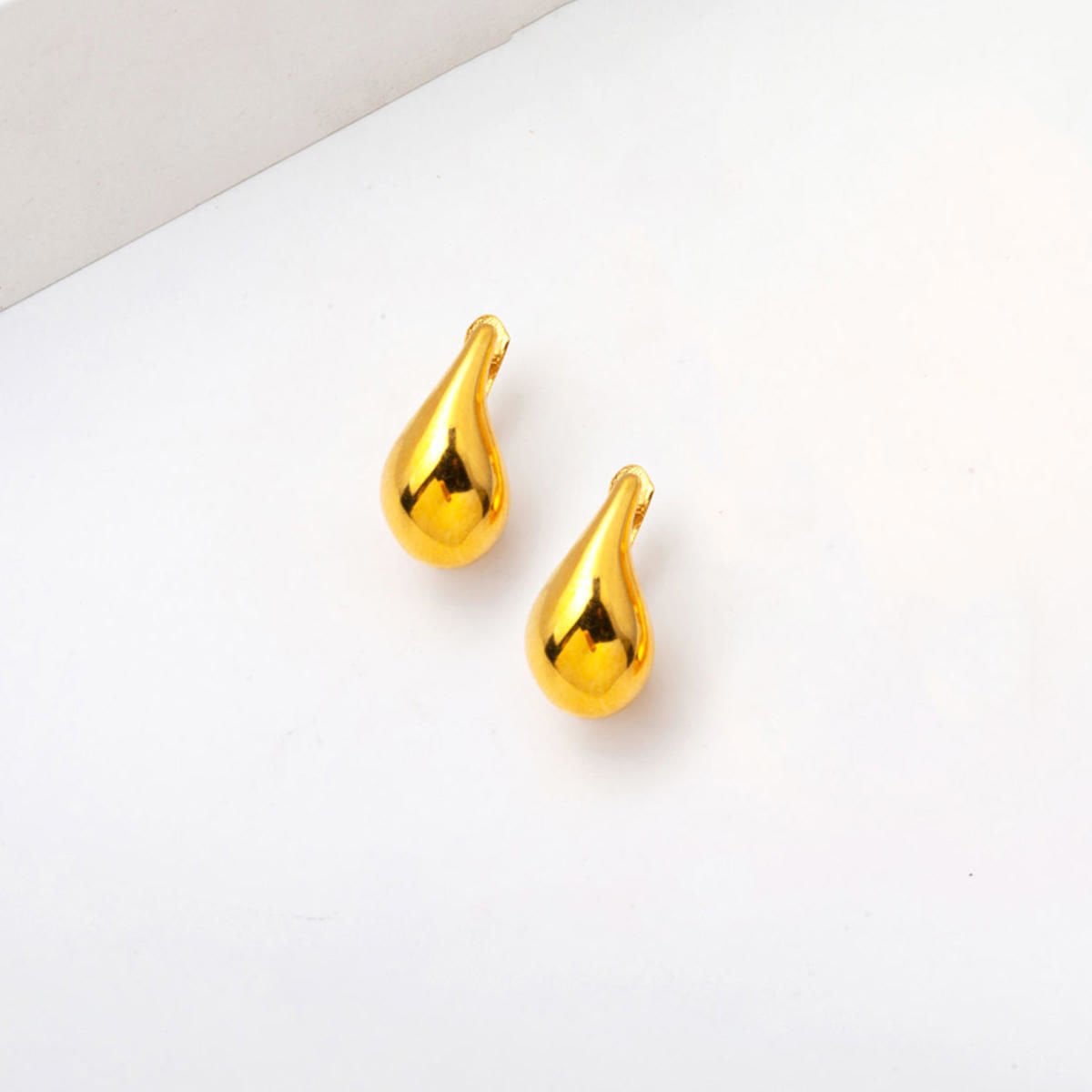 22K Yellow Gold Water Teardrop Earrings