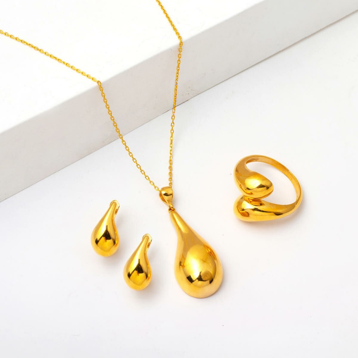 22K Yellow Gold Water Teardrop Minimalist Jewelry Set