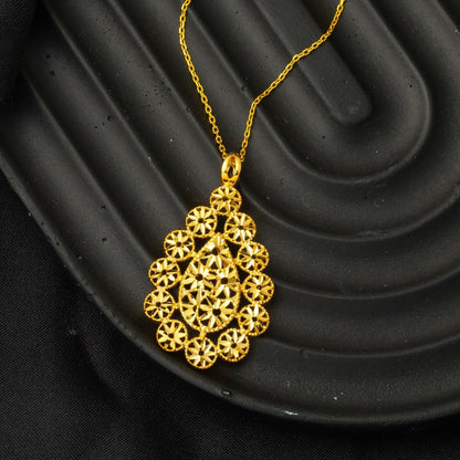 22K Yellow Gold Water Teardrop Flower Necklace