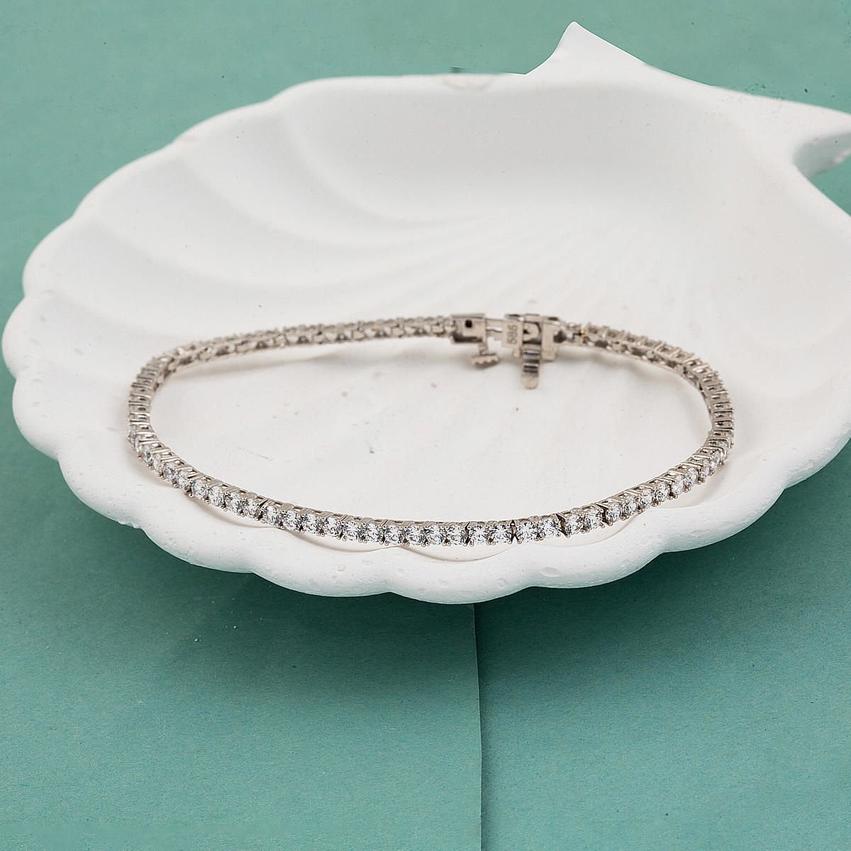 14K White Gold Tennis Minimalist Cubic Zirconia Set (21.35 g)