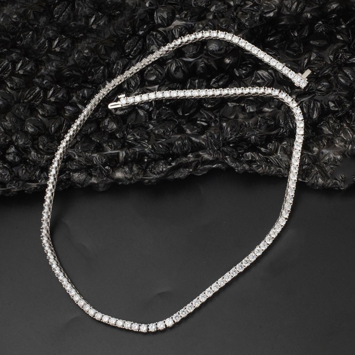 14K White Gold Tennis Cubic Zirconia Collar Necklace (18.81 g)