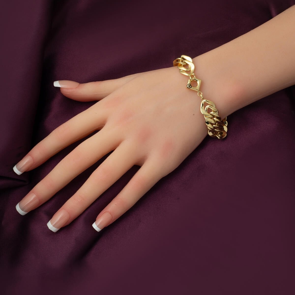 14K Yellow Gold Tight Hoop Design Bracelet