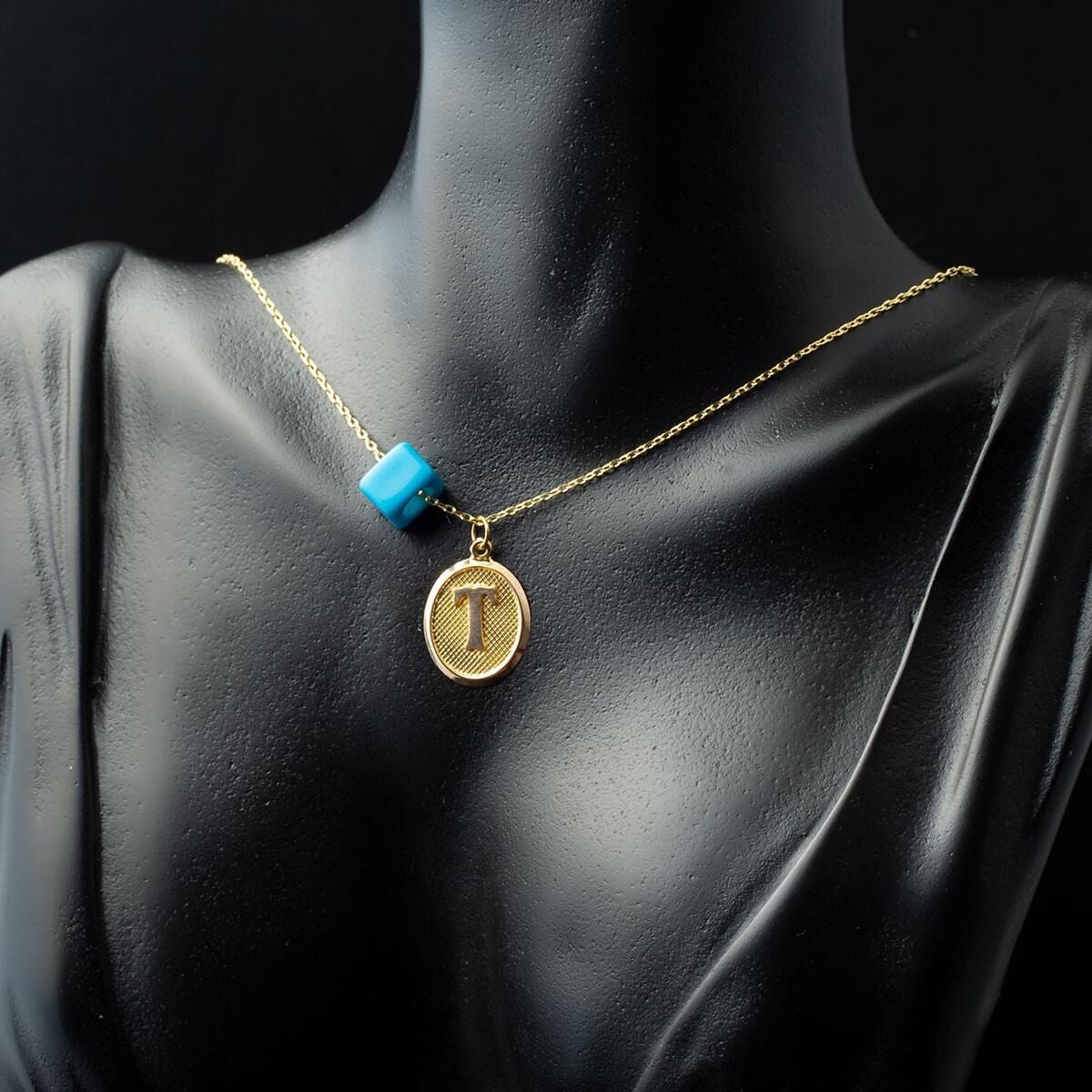 14K Yellow Gold Oval Initial T Necklace