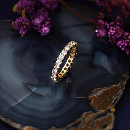 14K Yellow Gold Full Eternity Row Cubic Zirconia Ring (3.3 g)