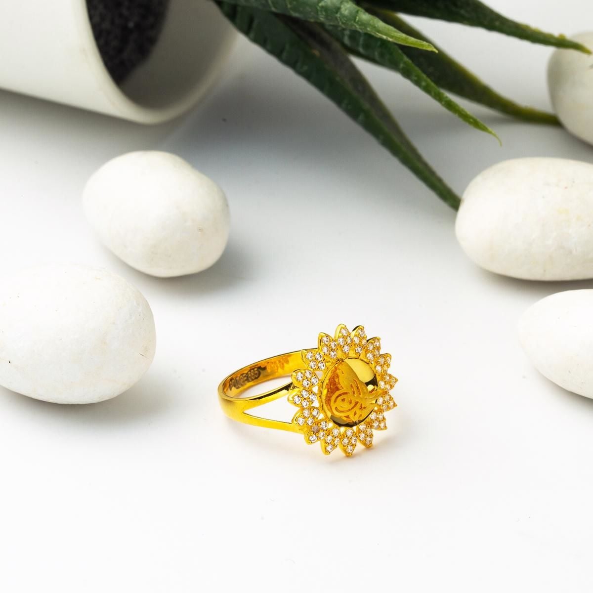 14K Yellow Gold Ottoman Tughra Cubic Zirconia Ring (2.46 g)