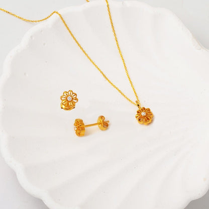 22K Yellow Gold Flower Cubic Zirconia Set