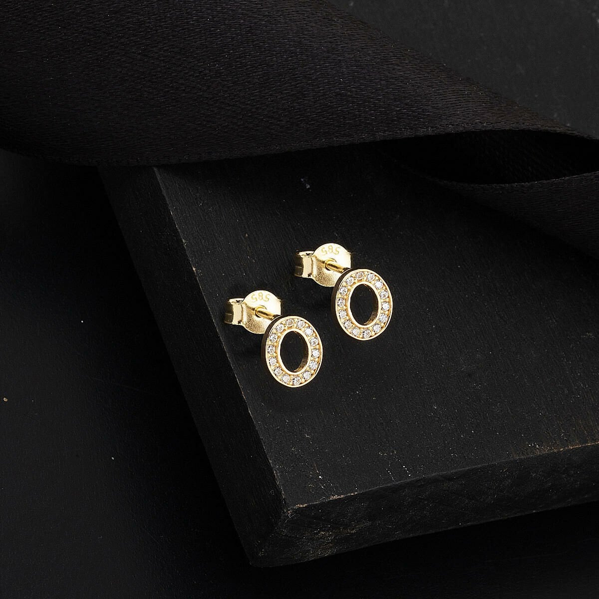 14K Yellow Gold O Initial Cubic Zirconia Women's Earrings