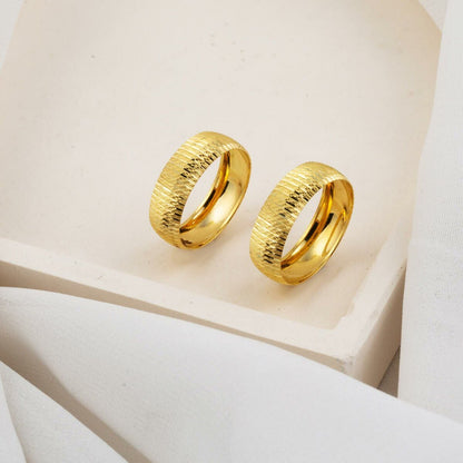 14K Yellow Gold Unisex Wedding Band