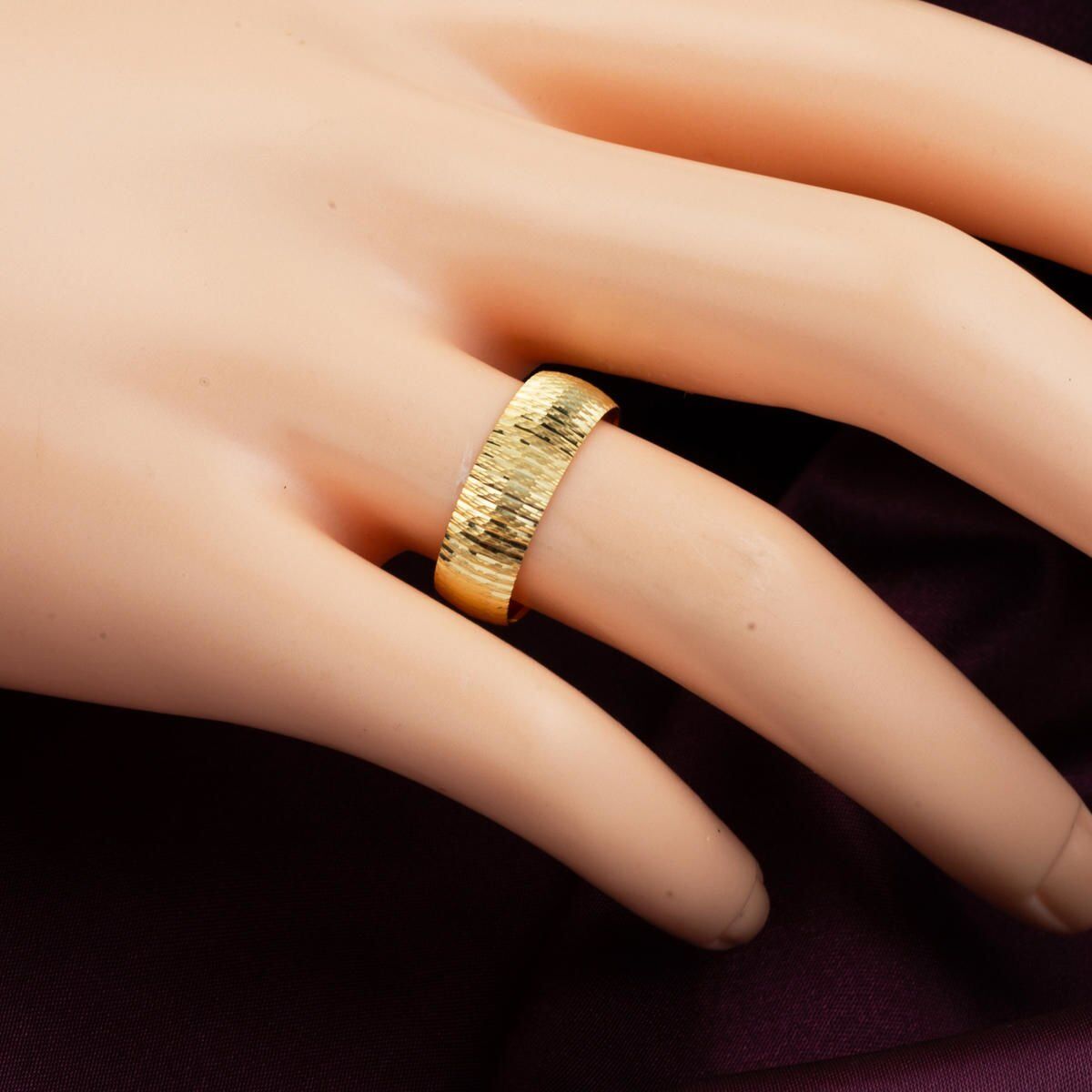 14K Yellow Gold Unisex Wedding Band