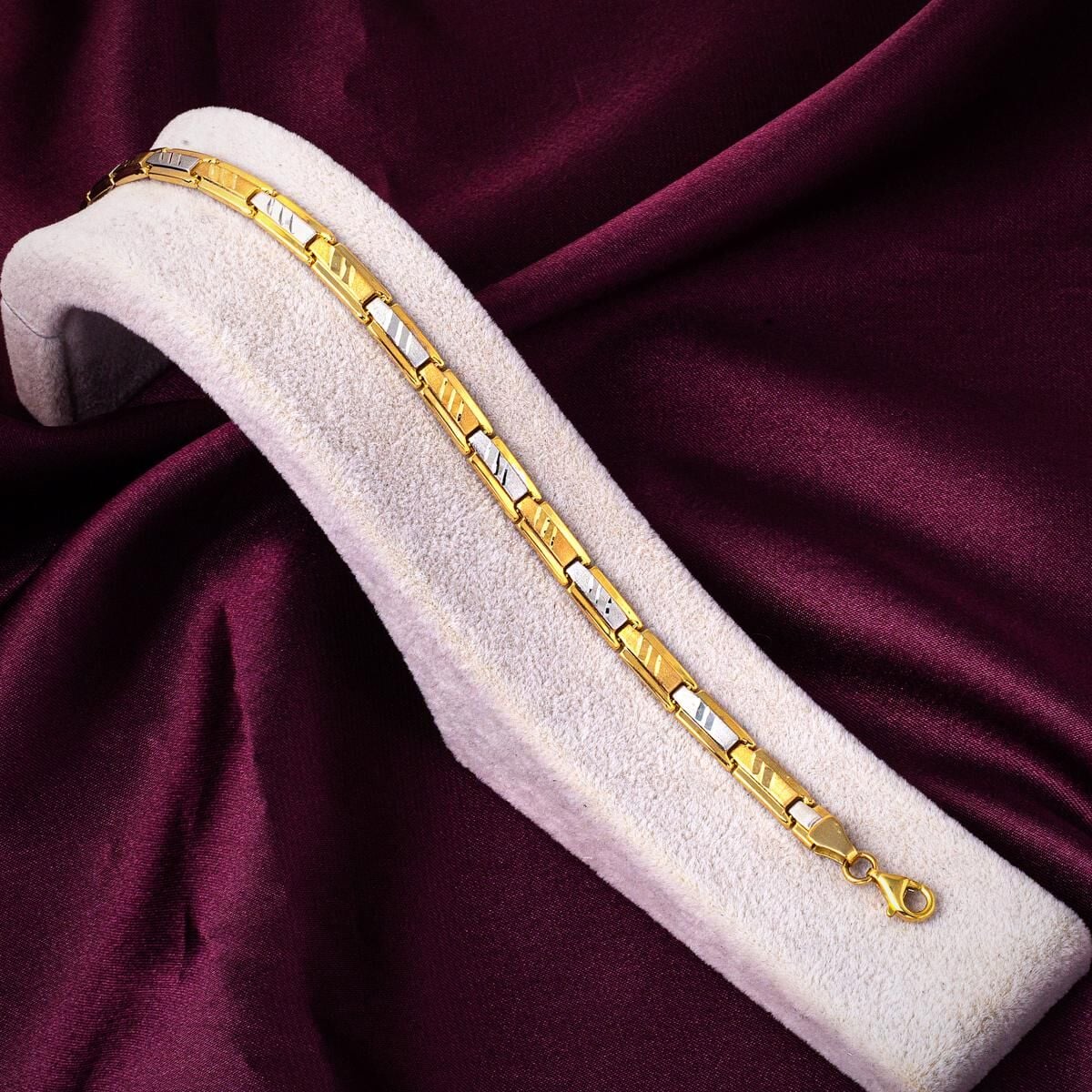 14K Yellow Gold Classic Bracelet (6.04 g)