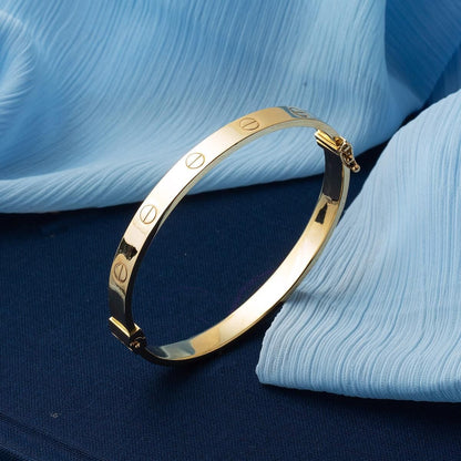 14K Yellow Gold Hinged Cuff Bangle (7.62 g)