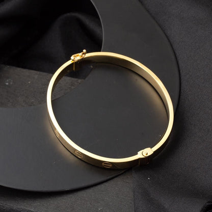 14K Yellow Gold Hinged Cuff Bangle (7.62 g)