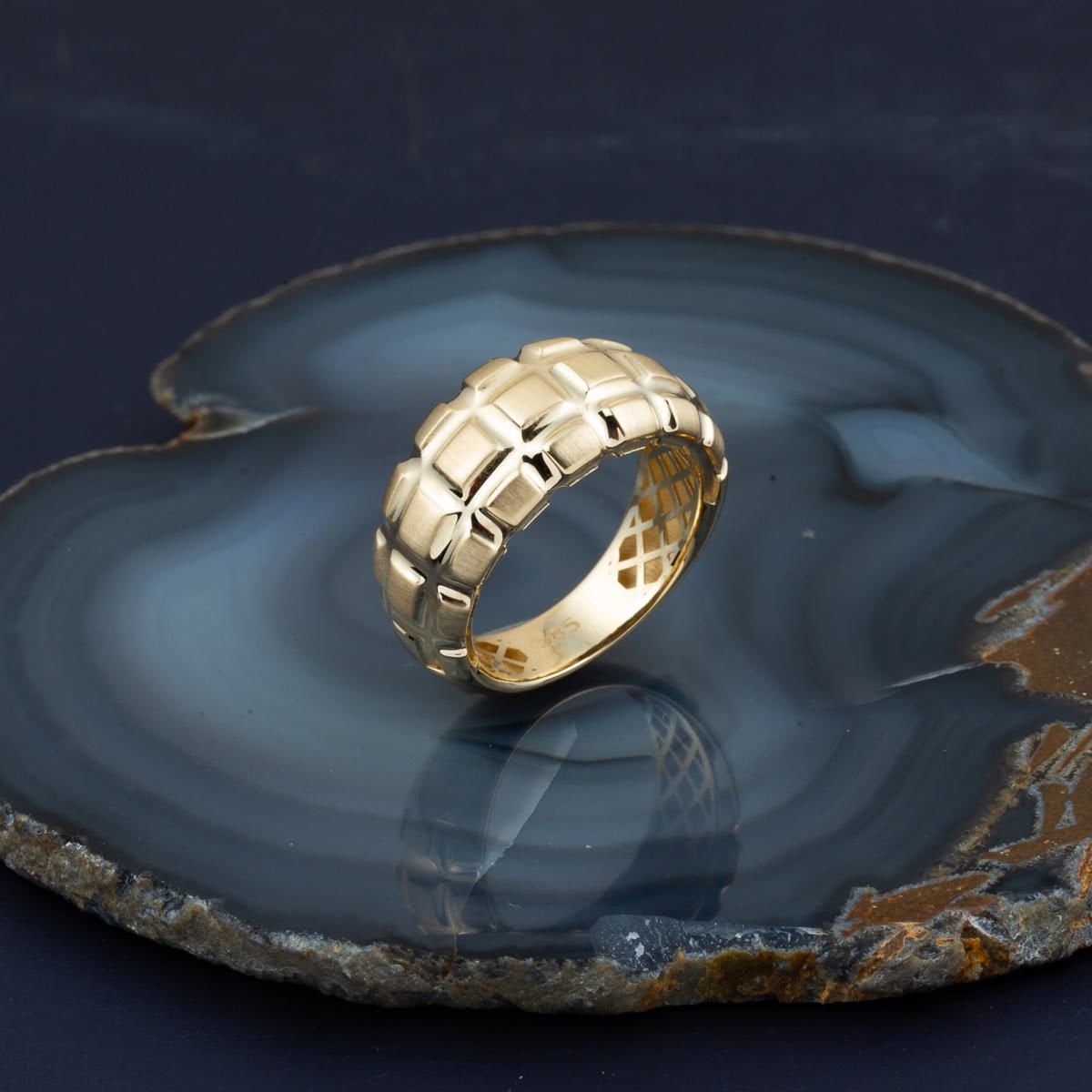 14K Yellow Gold Elegant Handcrafted Pattern Ring