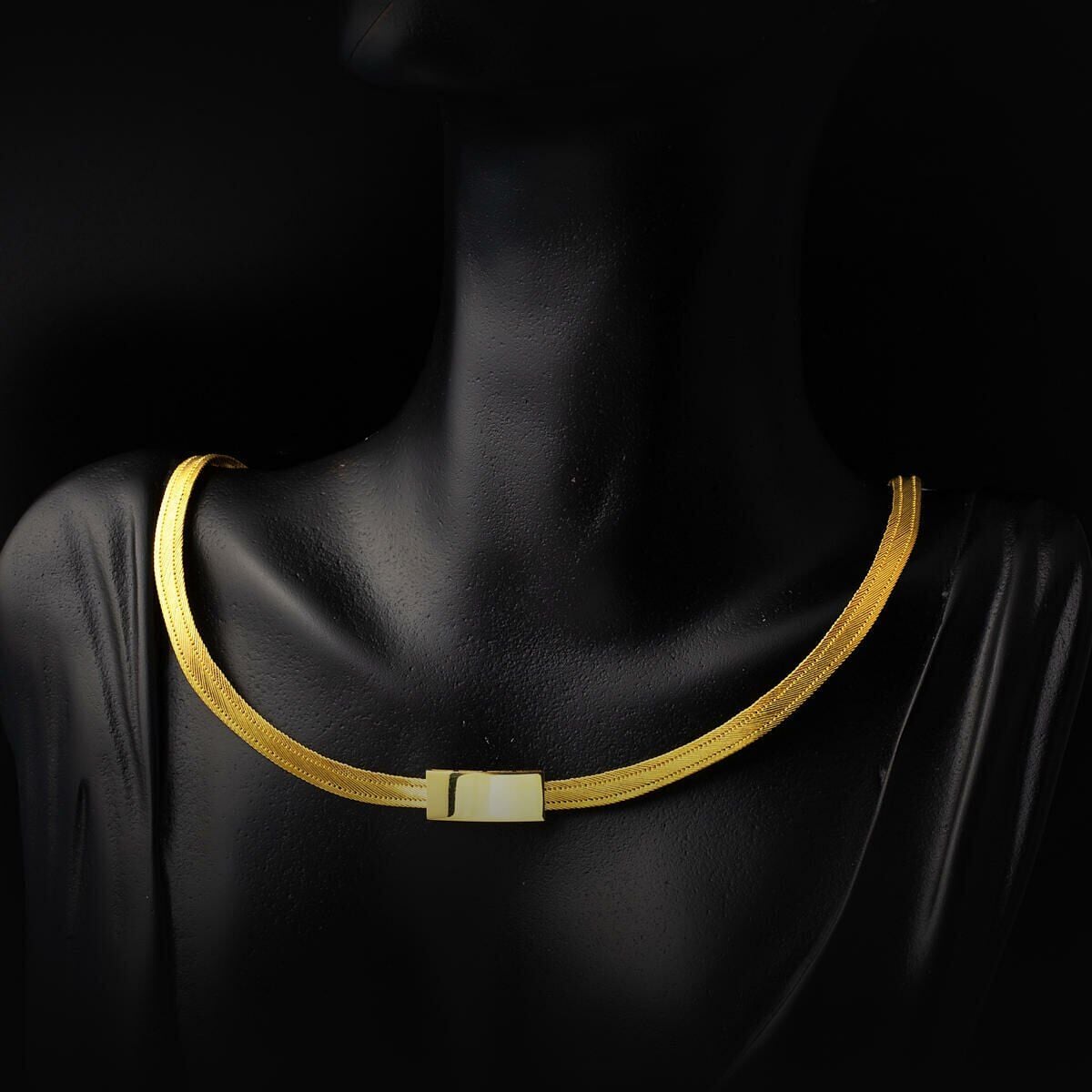 22K Yellow Gold Trabzon Mesh Collar Necklace