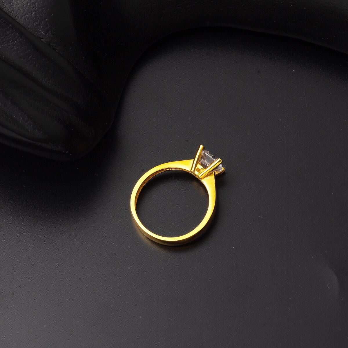22K Yellow Gold Solitaire Cubic Zirconia Ring (3.51 g)