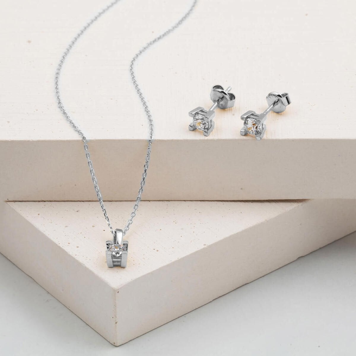 14K White Gold Solitaire Cubic Zirconia Necklace and Earrings Set (2.93 g)