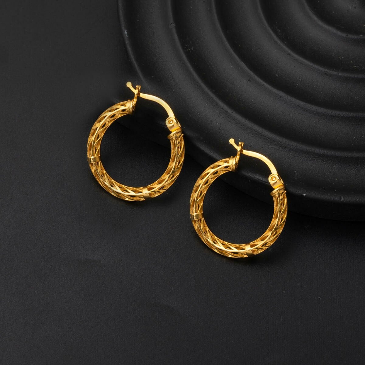 22K Yellow Gold Wire Braided Hoop Earrings
