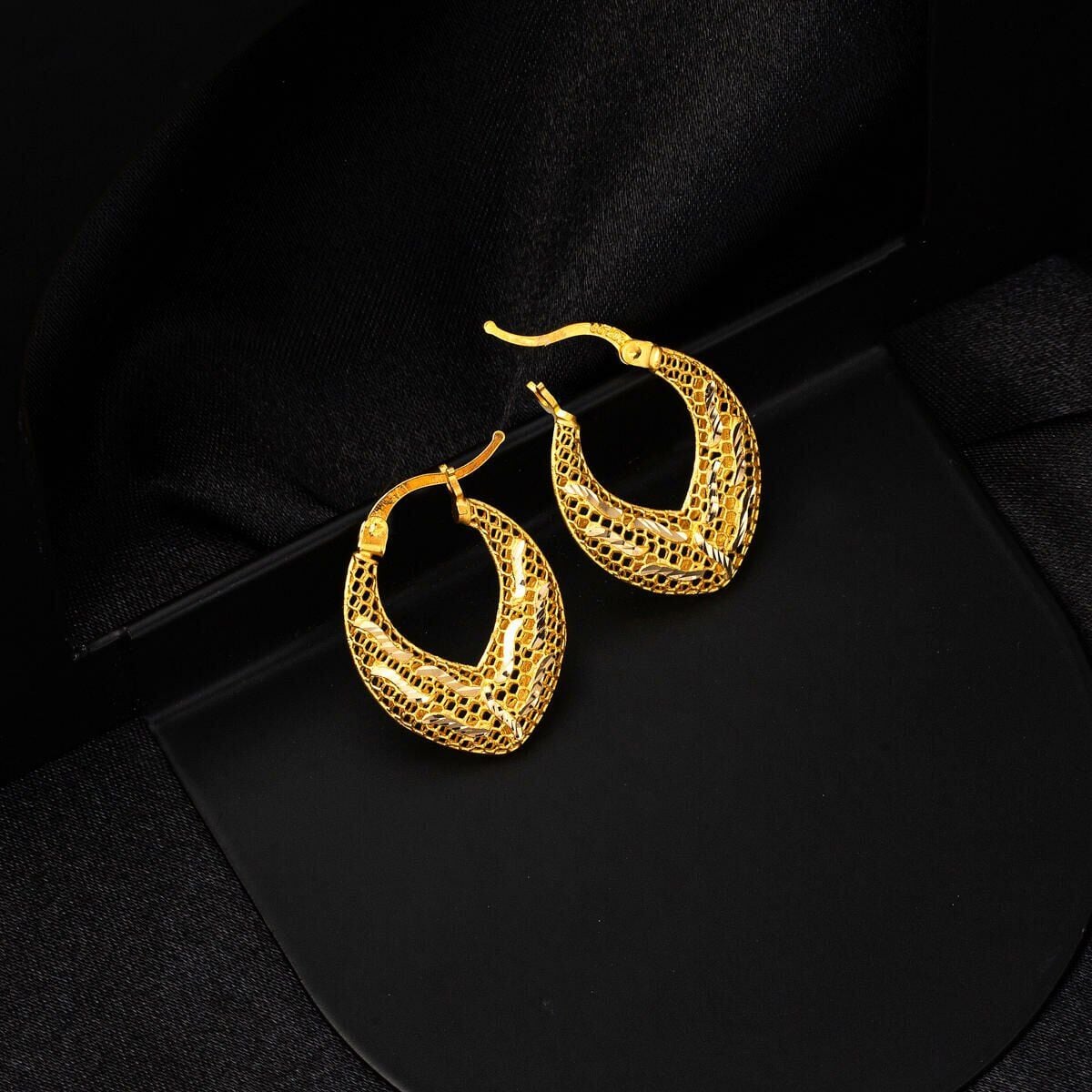 22K Yellow Gold Filigree Hoop Earrings