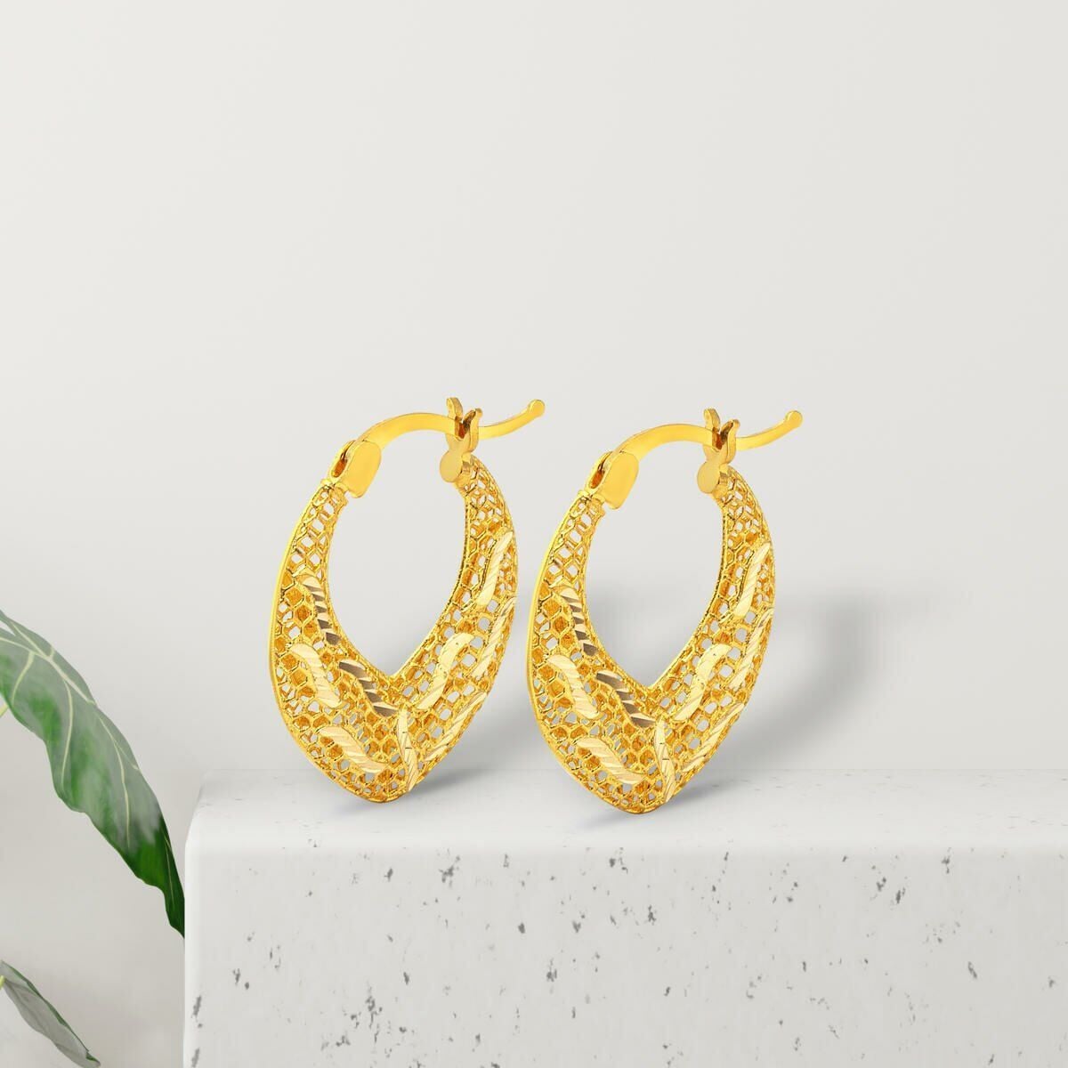 22K Yellow Gold Filigree Hoop Earrings