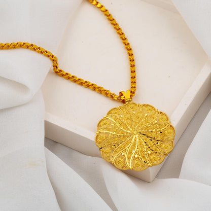 14K Yellow Gold Filigree Hand Made Chain Necklace