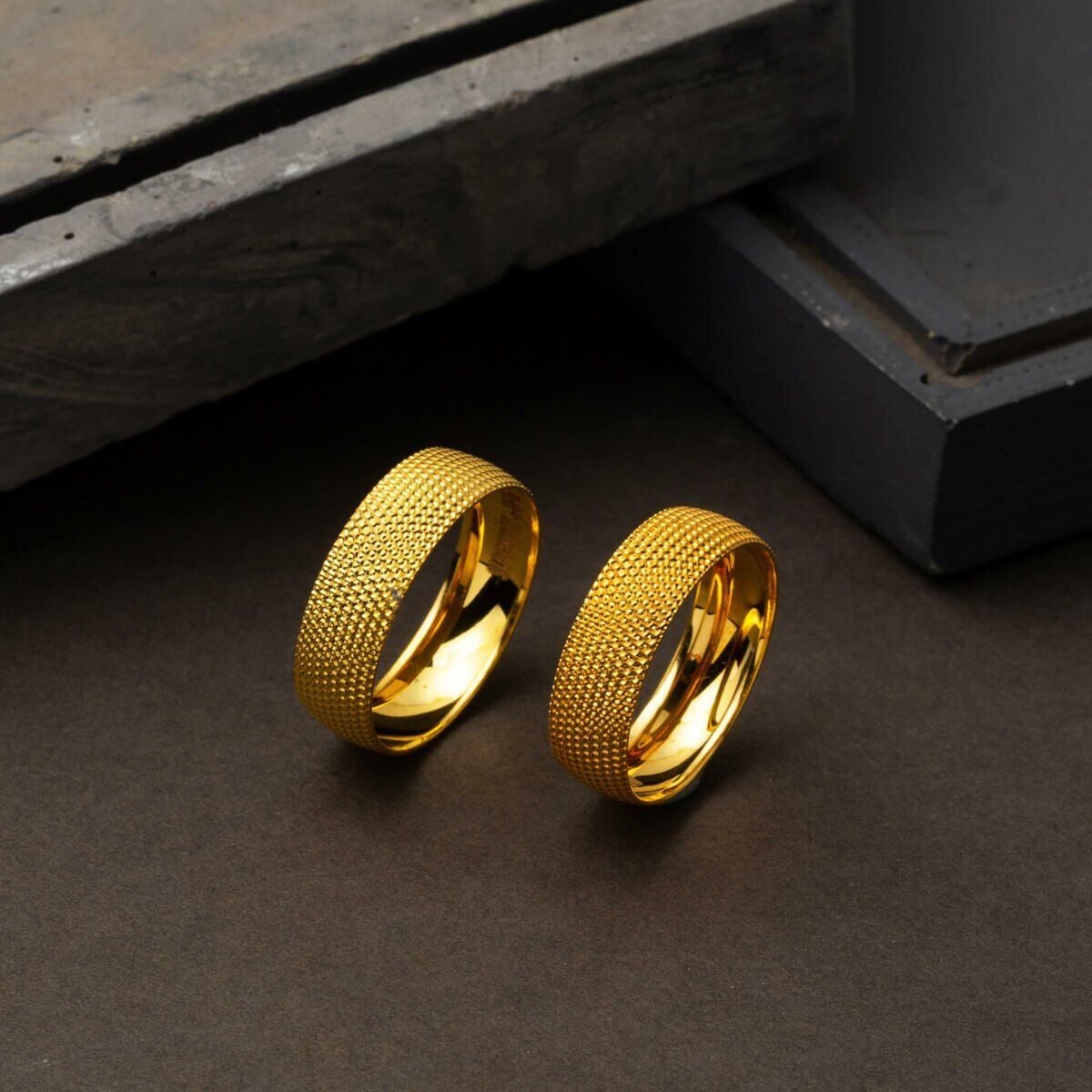 22K Yellow Gold Milgrain Wedding Band Set