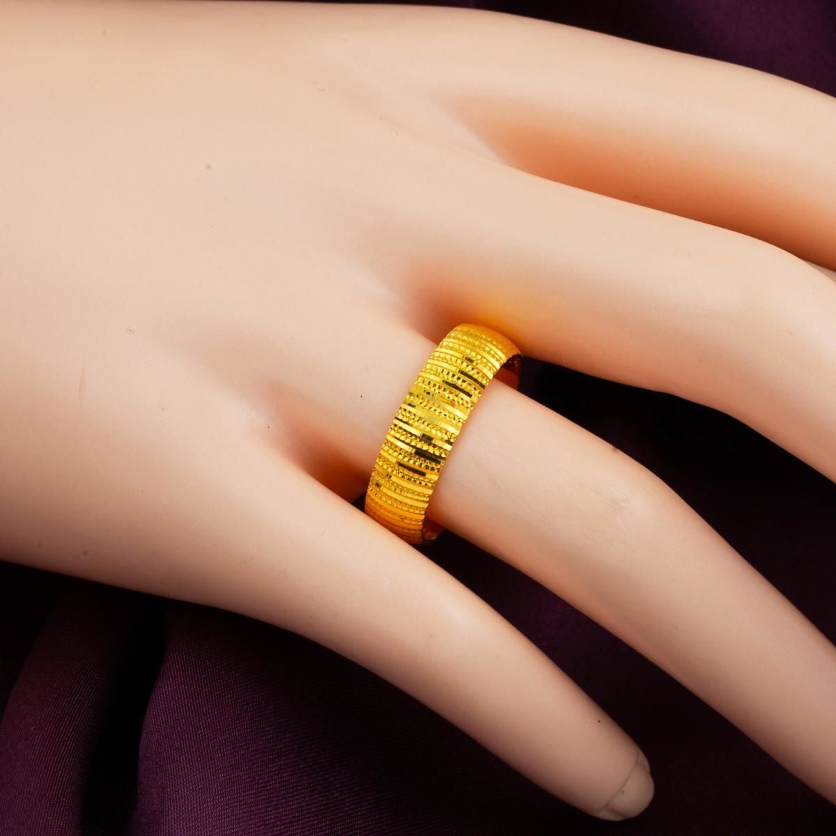 22K Yellow Gold Milgrain Wedding Band Set