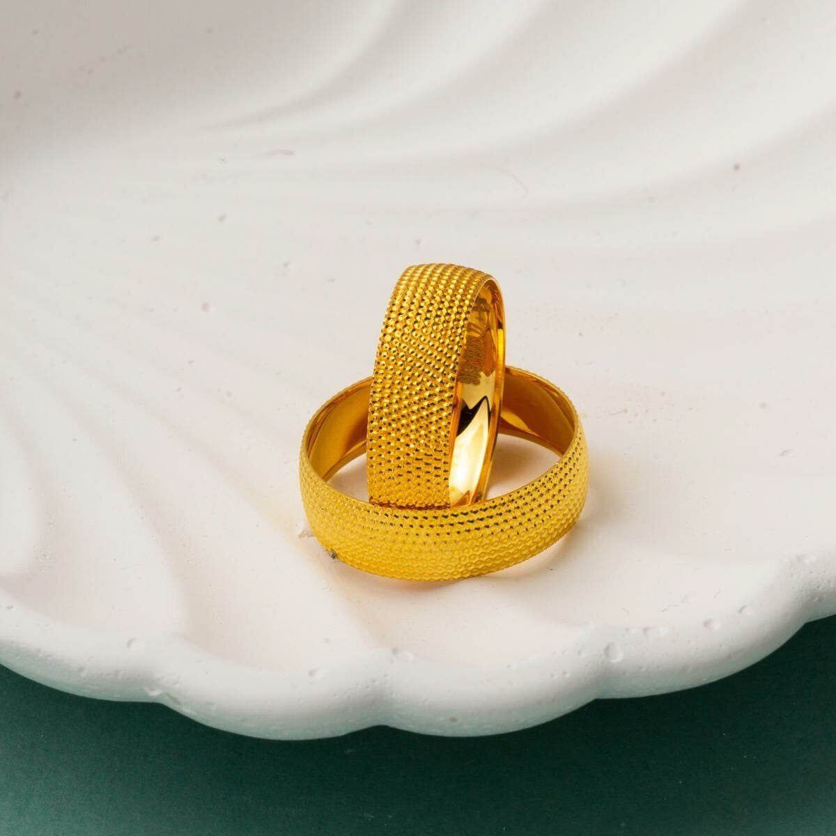 22K Yellow Gold Milgrain Wedding Band Set