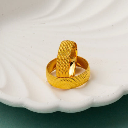 22K Yellow Gold Milgrain Wedding Band Set