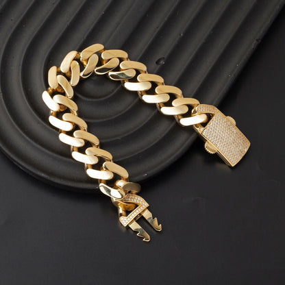 14K Yellow Gold Thick Curb Cubic Zirconia Buckle Bracelet